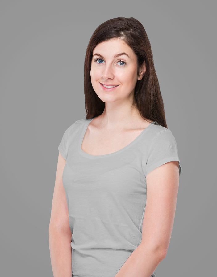 A salt & pepper color fashionable and comfortable women's tee with a scoop neck.