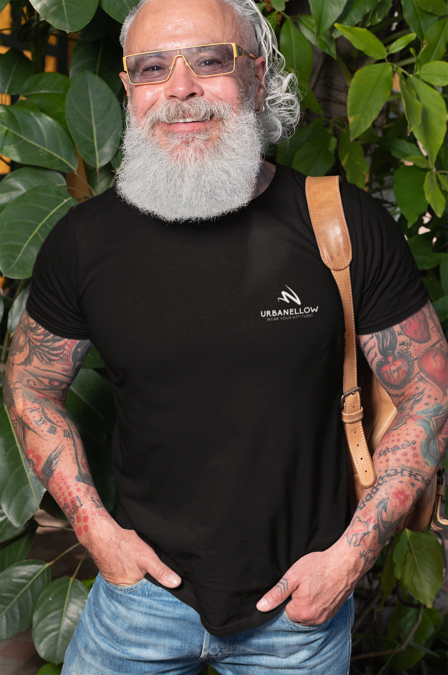 A men wearing a black color signature piece from the Urbanellow brand, known for its style and quality.