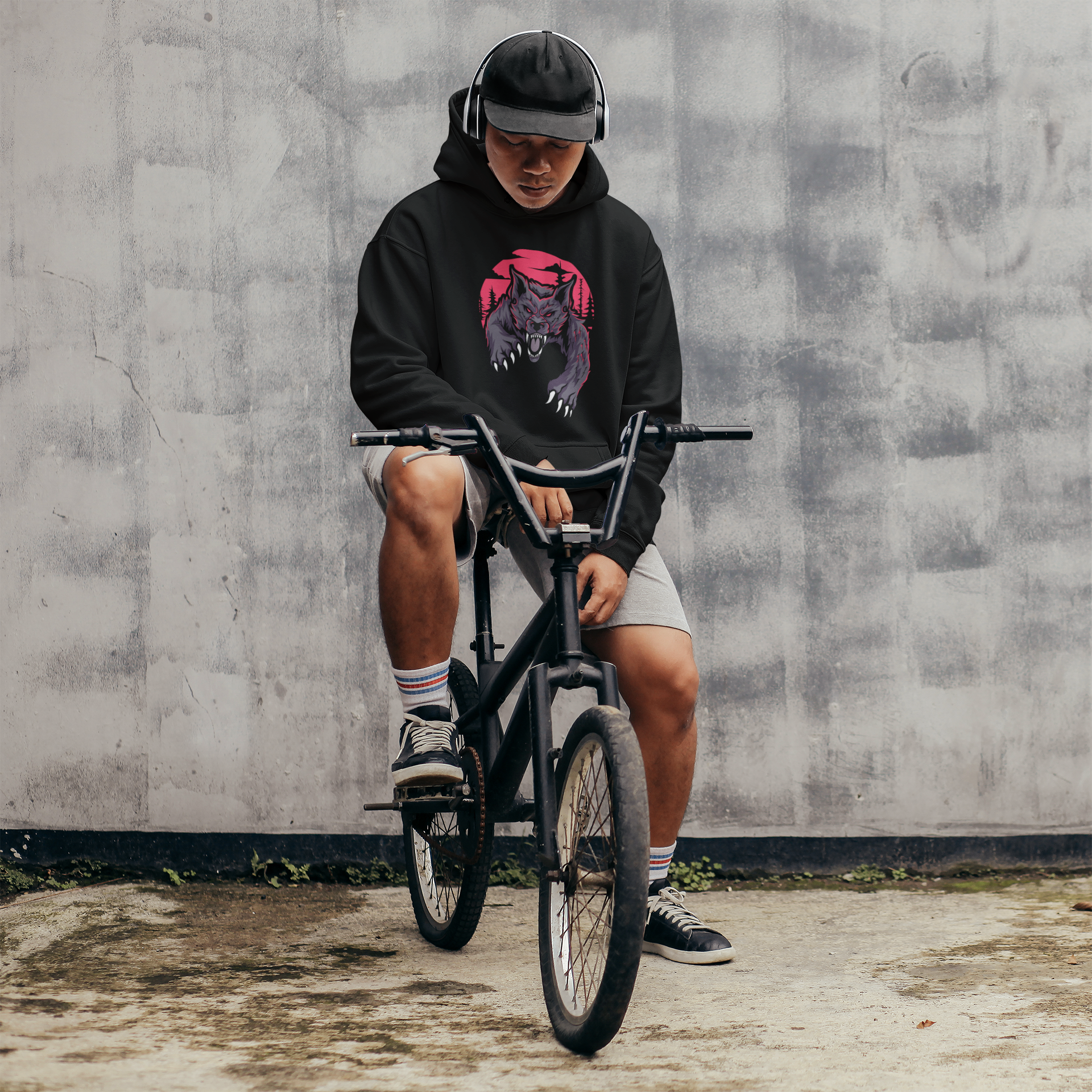 Premium black hoodie with ambush wolf print