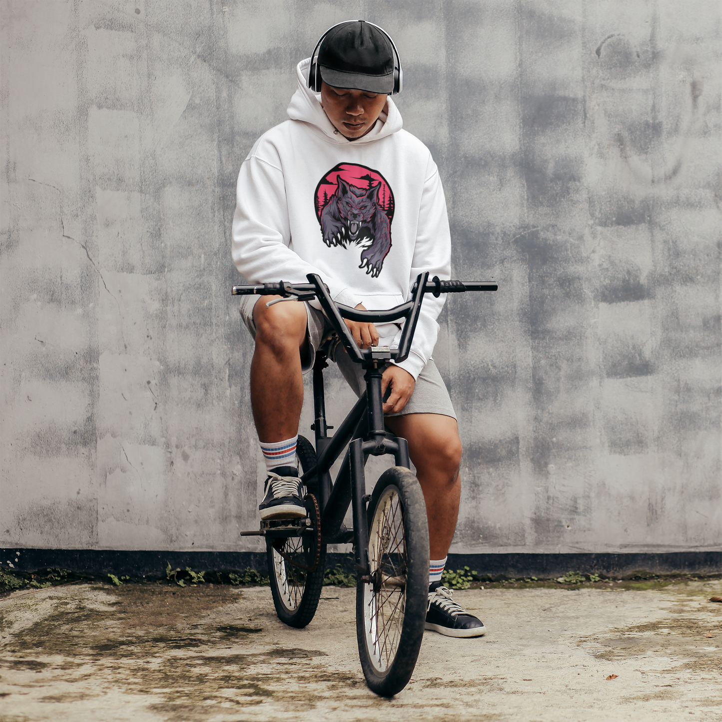 Premium white hoodie with ambush wolf print
